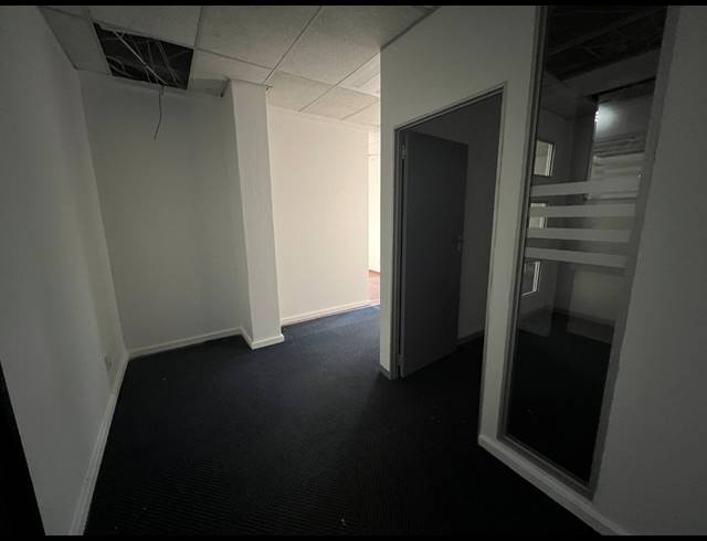 115M² OFFICE TO LET IN ROSEBANK
